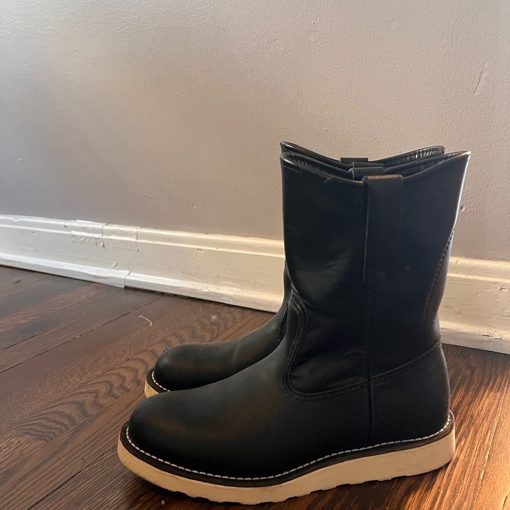 Men's Red Wing Engineer Boots
